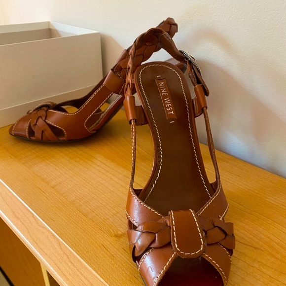 Sandales cognac Nine West - Picture 1 of 3